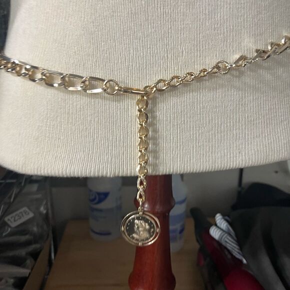 Women’s Vintage silver tone lightweight link Belt w extender. - Picture 7 of 7